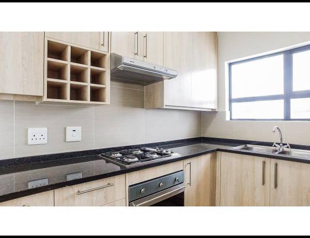 2 BEDROOM PROPERTY TO RENT IN WILGEHEUWEL